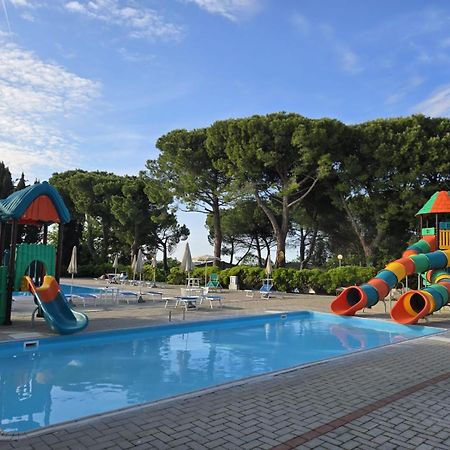 Camping Village Mar Y Sierra San Costanzo المظهر الخارجي الصورة