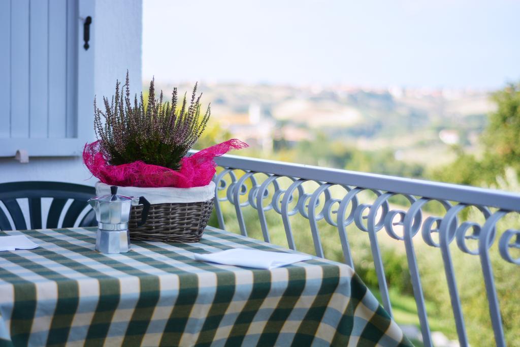 Camping Village Mar Y Sierra San Costanzo المظهر الخارجي الصورة