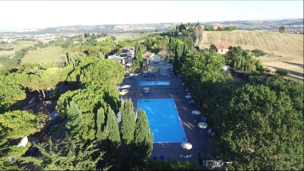Camping Village Mar Y Sierra San Costanzo المظهر الخارجي الصورة
