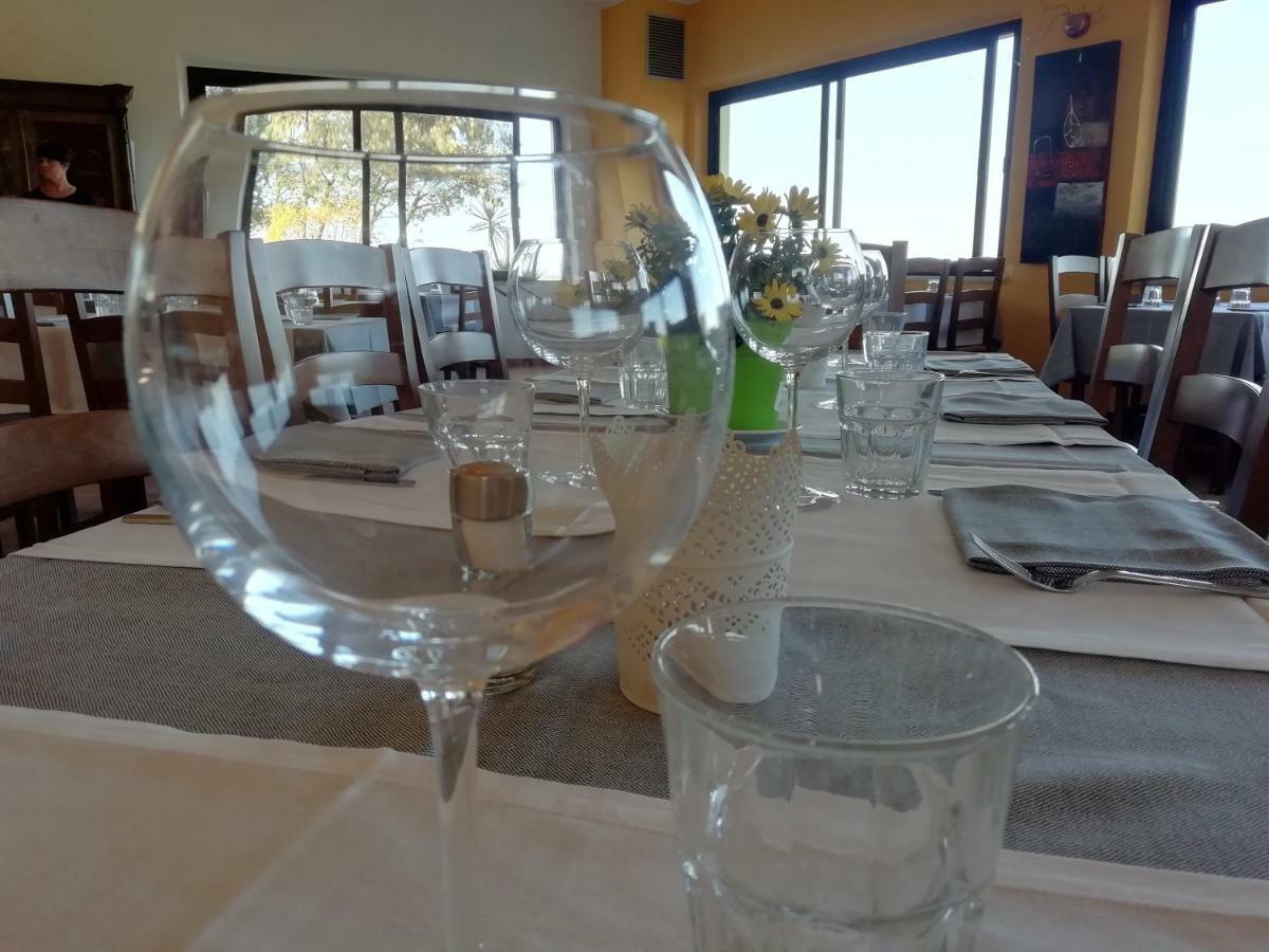 Camping Village Mar Y Sierra San Costanzo المظهر الخارجي الصورة
