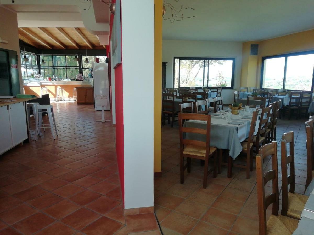 Camping Village Mar Y Sierra San Costanzo المظهر الخارجي الصورة