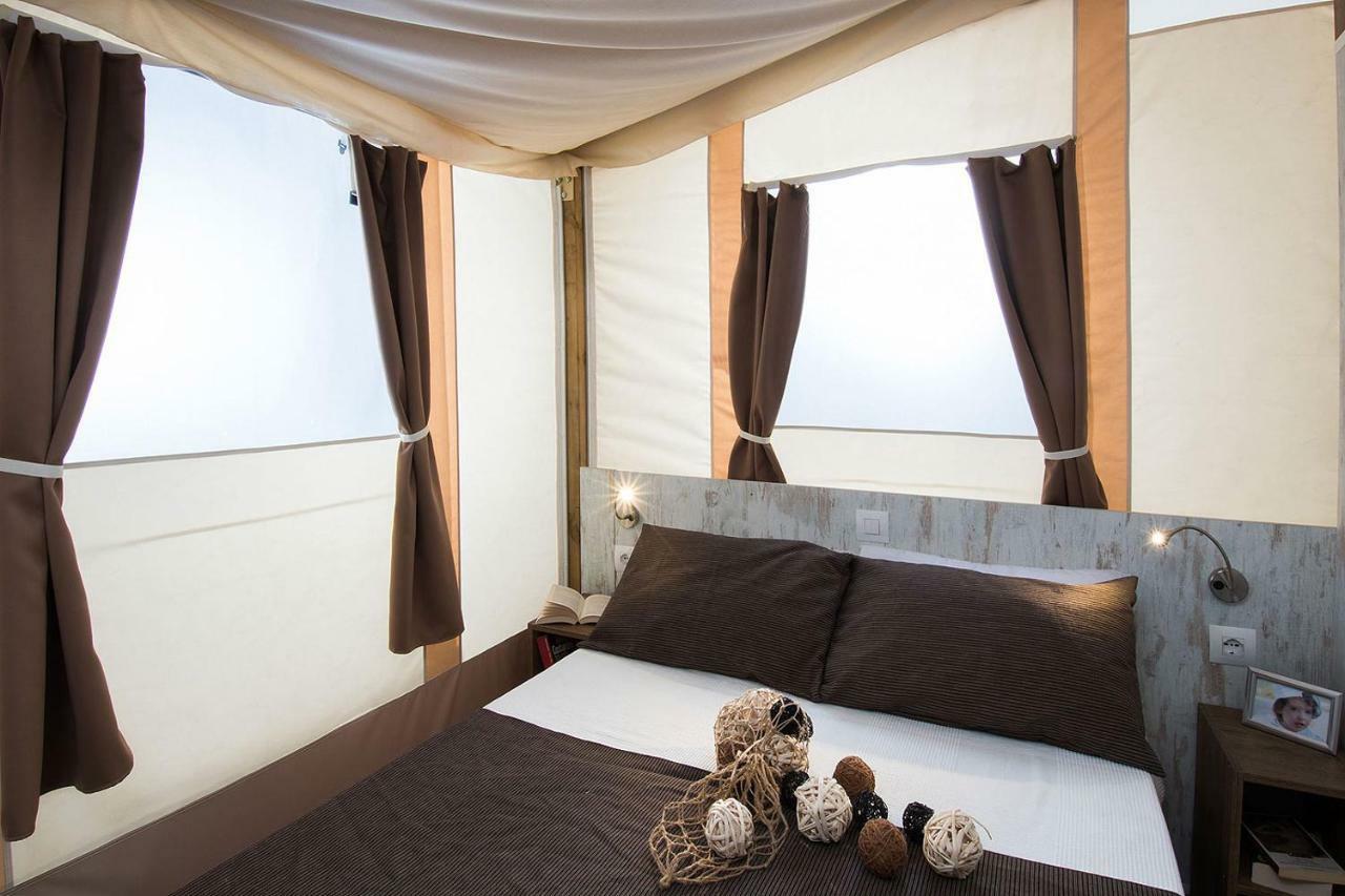 Camping Village Mar Y Sierra San Costanzo المظهر الخارجي الصورة