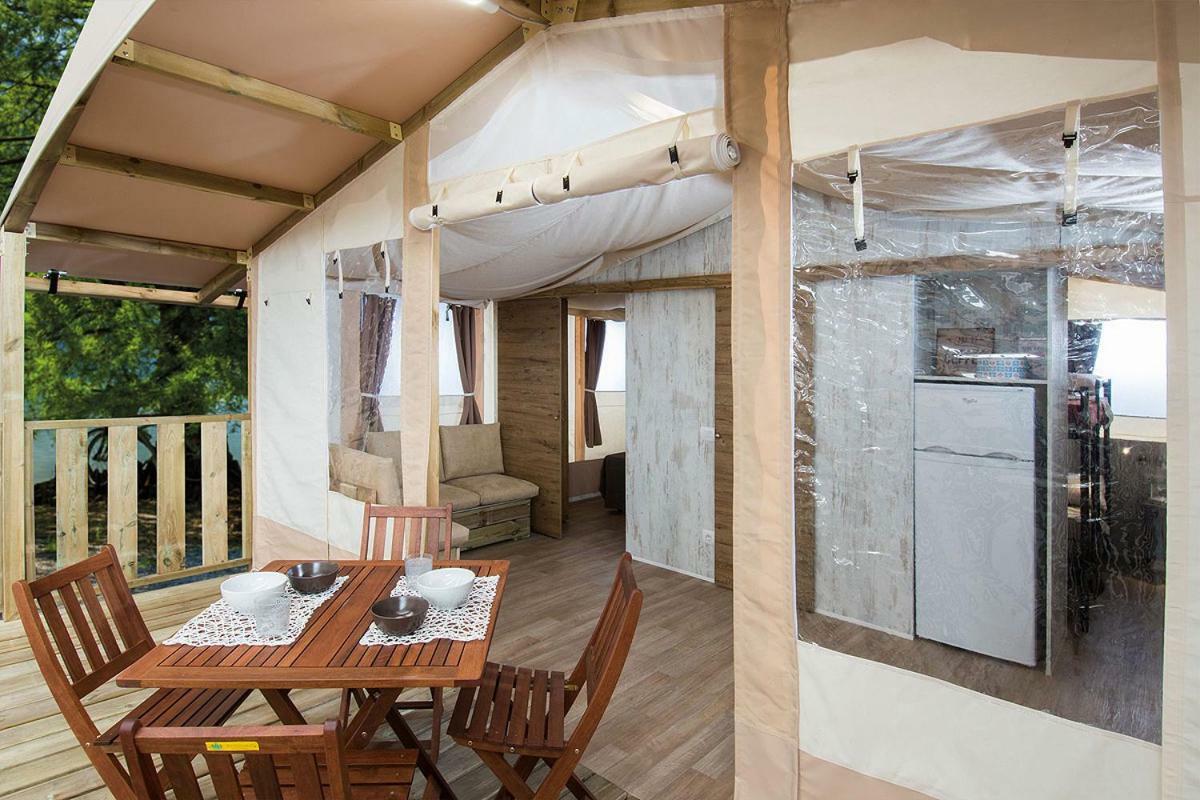 Camping Village Mar Y Sierra San Costanzo المظهر الخارجي الصورة