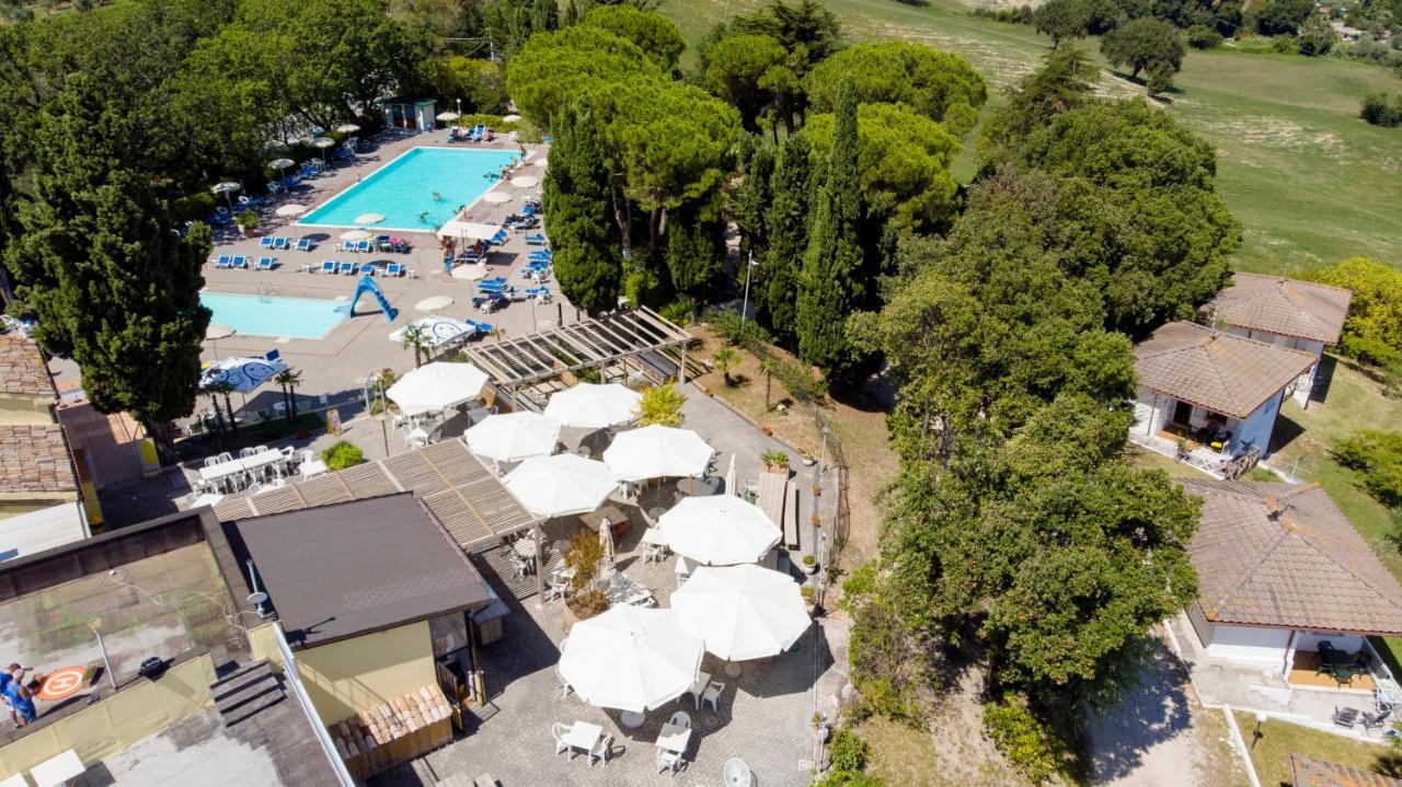 Camping Village Mar Y Sierra San Costanzo المظهر الخارجي الصورة